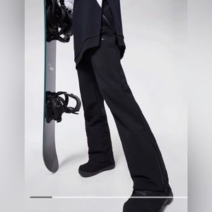 Oakley women’s snowboarding shell pant